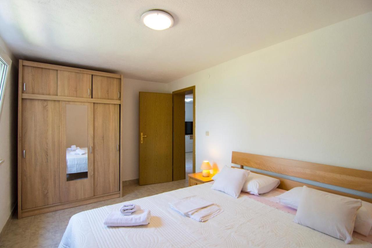 Villa Tereza Splitska Εξωτερικό φωτογραφία