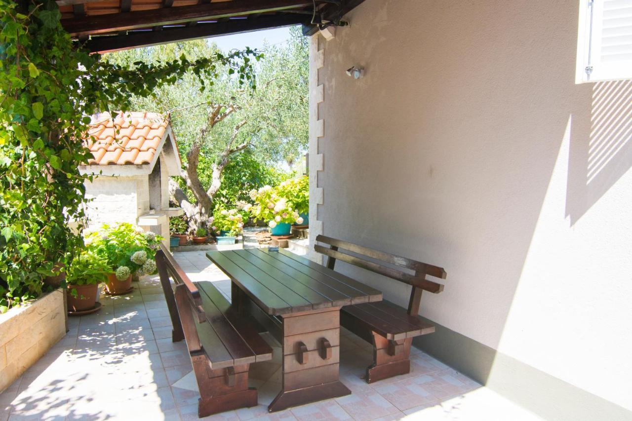 Villa Tereza Splitska Εξωτερικό φωτογραφία